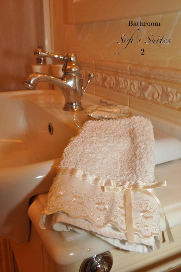 Sofi'S Suites Andros Kültér fotó